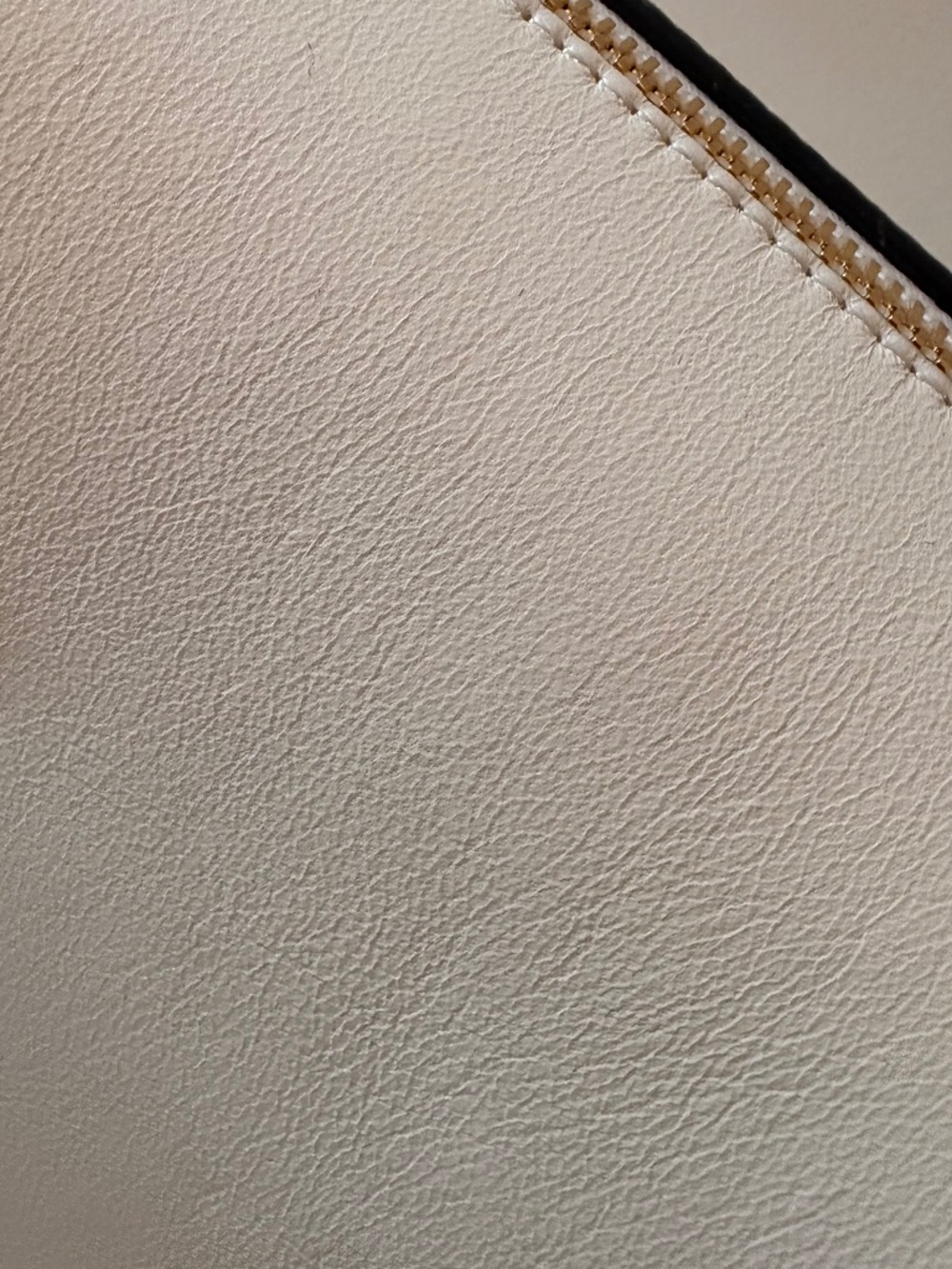 JW ANDERSON Gorgeous Cream Leather Corner Bag NWT $1,250!! - Picture 6 of 13